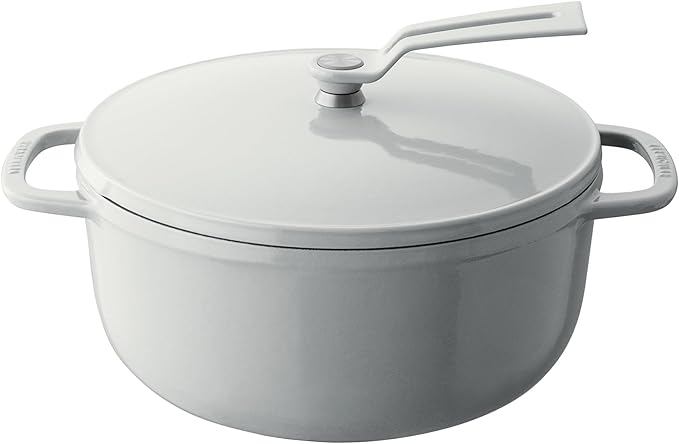 Vermicular Oven Pot 2.0 | Lightweight Enameled Cast Iron Pot | 22cm (3.7 Qt) | Non-Toxic | Induction-compatible | Dutch Oven | Made in Japan | Sea Salt White