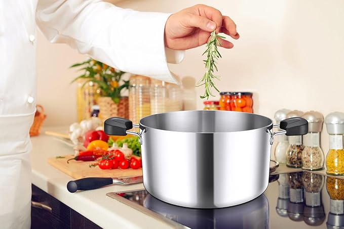 E-far 6-Qt Stainless Steel Stock Pot, Triply Stockpot with Lid for Cooking Simmering Soup Stew, Heavy Duty Cookware Works w/Induction, Non-toxic & Corrosion Resistant, Dishwasher Safe