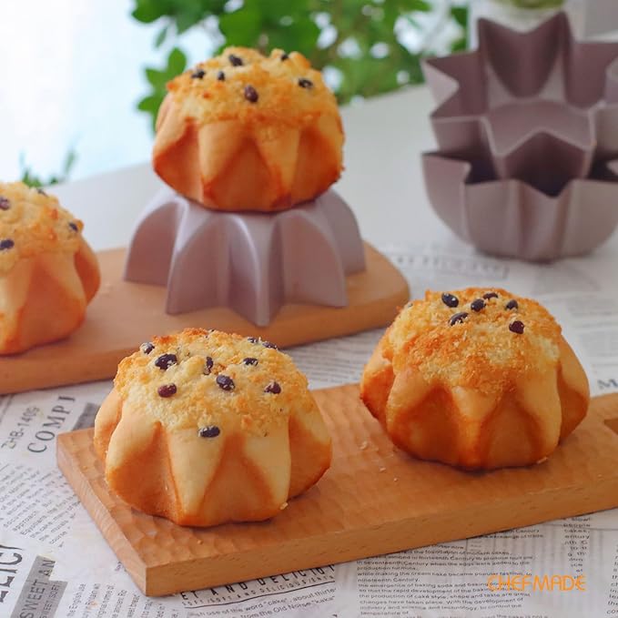 CHEFMADE Octagon Star Pandoro Shape Cake Pan, 5-Inch 4Pcs Non-Stick Cake Bread and Meat Bakeware for Oven and Instant Pot Baking (Champagne Gold)