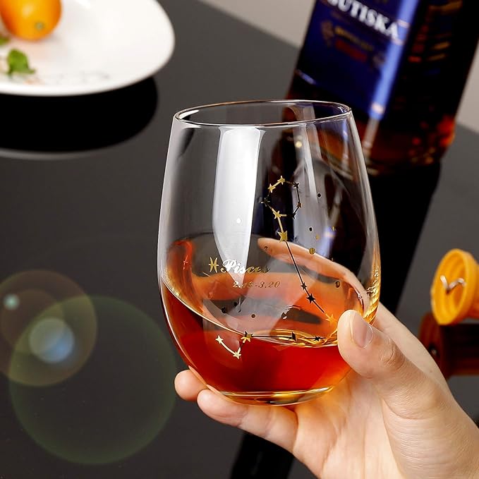 HOHY Pisces Stemless Wine Glass 20 Oz, Zodiac Pisces Mug, Golden, Constellation Tumbler, Astrology Gifts for Women Men