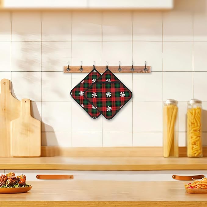 Red Green Plaids Pot Holder Set of 2,Retro Christmas Plaid Kitchen Heat Resistant Potholder for Women Men BBQ Cooking Baking
