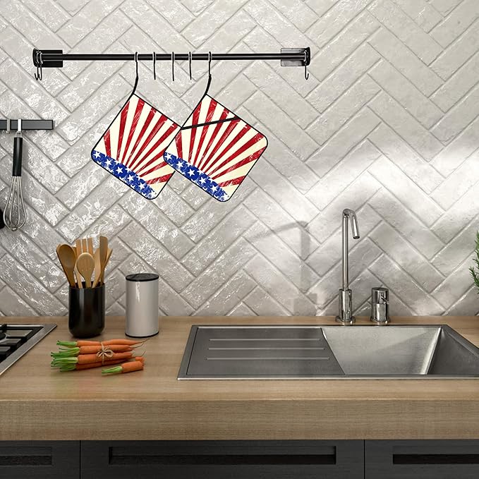 4th of July Grunge American Flag Pot Holders for Kitchen Heat Resistant Pot Holders Set of 2 Oven Hot Pads Pot Holders for Cooking Baking BBQ Gifts for Women