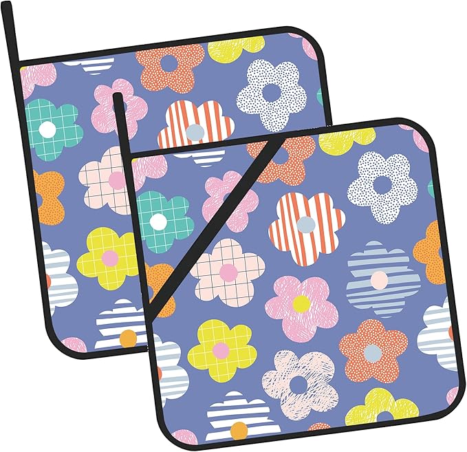 Vintage Boho Daisy Flowers Pot Holders Set of 2 Kitchen Heat Resistant Potholders for Microwave Cooking Baking Oven End Dishes and BBQ Gifts for Women