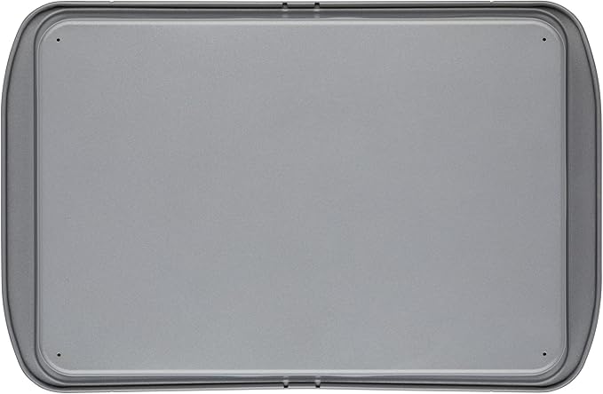 Farberware GoldenBake Bakeware Nonstick Baking Pan/Cake Pan with Lid, Rectangle, Insulated, 9 Inch x 13 Inch - Gray