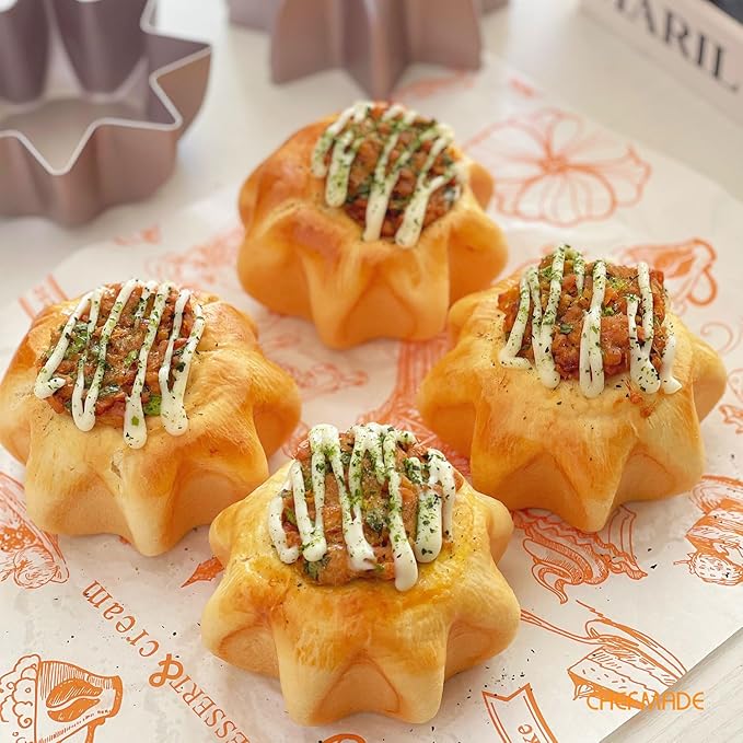 CHEFMADE Octagon Star Pandoro Shape Cake Pan, 5-Inch 4Pcs Non-Stick Cake Bread and Meat Bakeware for Oven and Instant Pot Baking (Champagne Gold)