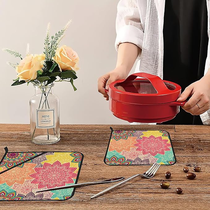 Vintage Mandala Floral Pot Holders 2 PCS for Kitchen, Heat Resistant Hot Pads for Cooking Grilling Baking BBQ, Pot Holders for Women Cook Essentials Accessories Home Microwave