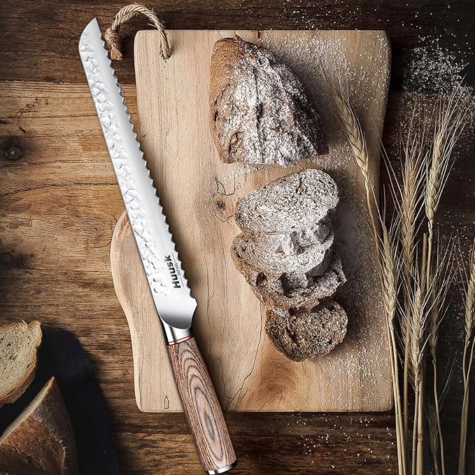 Huusk Bread Knife 10-Inch Japan Professional High Carbon Steel Hand forged Ultra Sharp Serrated Knife Wide Wavy Edge Bread Slicing Knife for Homemade Bread Cake Father's Day Christmas Gift