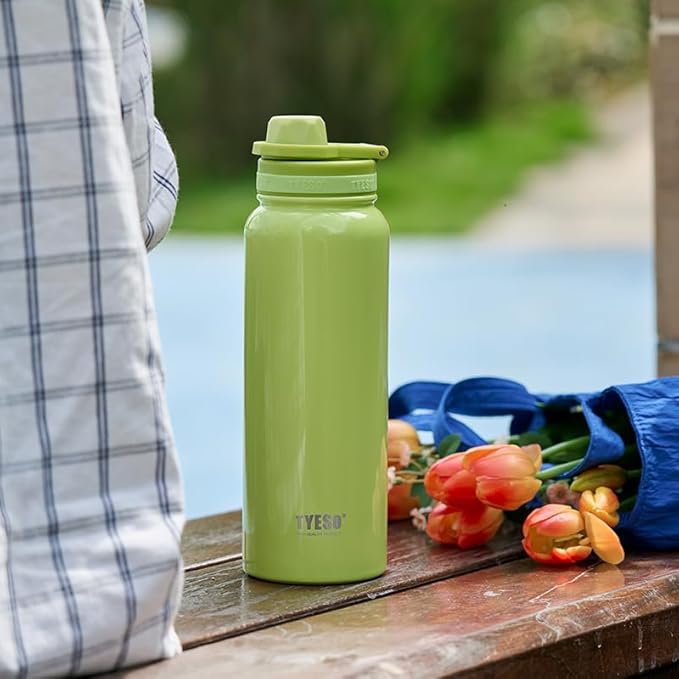 TYESO Insulated Stainless Steel Water Bottle With Spout Lid and Handle for Sports, Travel, and School，Insulated Water Bottle Keep Cold 24H, Leak-Proof (White, 25 oz)