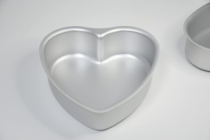 set of 3 Heart-shaped cake pan,6 inch heart-shaped cake tin, aluminum, for weddings, parties, family and other occasions cake (6 x 2 Inch,Set of 3)