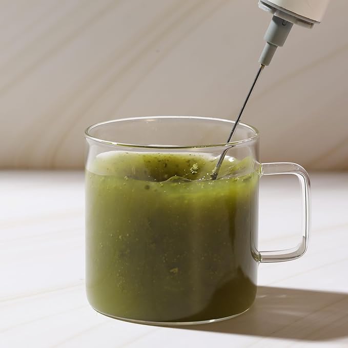 Yu Tea Handheld Electric Milk Frother with Stand | Dual Whisk Frother for Matcha, Sencha, Hojicha, Genmaicha Powder | Quick Mix for Lattes, Smoothies & Baking | AA Batteries Required