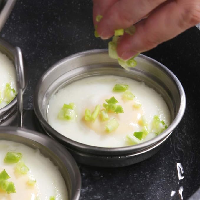 Cabilock 2Pcs Stainless Steel Egg Poacher with Oil Brush Egg Mold Ring for Steaming and Boiling Kitchen Cooking Tool for Indoor Breakfast and Camping