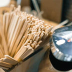 500pcs Wood Coffee Stirrer Sticks, 5.5 Inch Wooden Swizzle Stick Beverage Mixer, Eco Friendly Long Stirrer Stir Sticks for Mixing Cocktail Hot Chocolate Drinking Tea