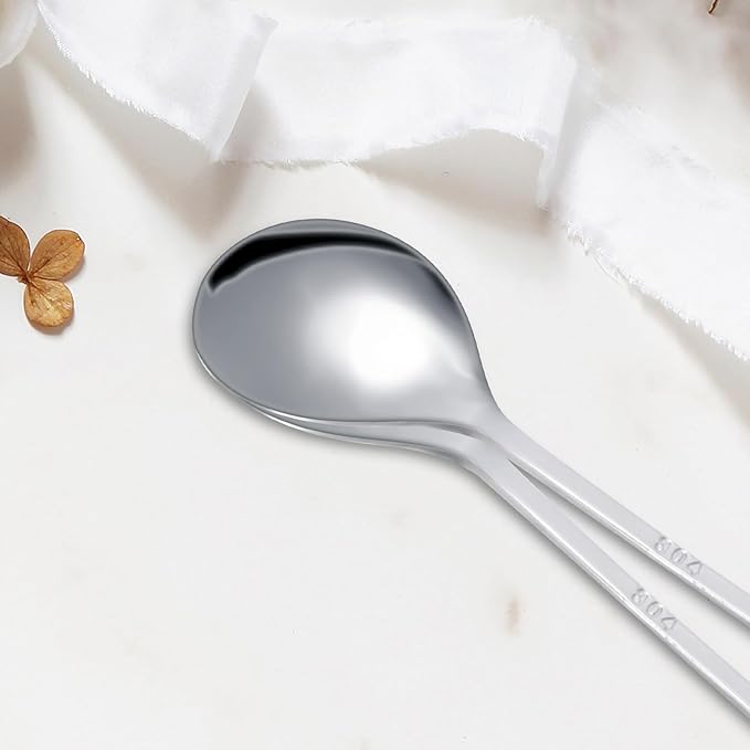 Creative spoons in multiple colors. They can be used to stir flower tea, coffee, and desserts. They're also great for decoration, collection, or as gifts. (silver with fine lines)