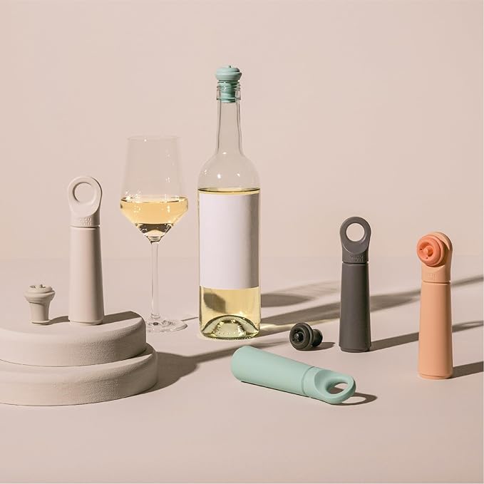 Vacu Vin Wine Saver Loop – Made in the Netherlands – Premium Wine Preserver Pump with Stopper – Reseals & Preserves Wine – Airtight Air Removal System – Graphite