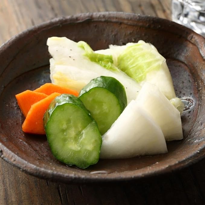 Instant Pickle Maker Vegetable Press Tsukemono Container Rectangle Made in Japan BPA Free (Green 0.8L)