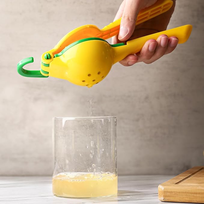 Yellow/Green Lemon Squeezer, Premium Hard Plastic Material Hand Juicer Lemon Squeezer, Kitchen 2-in-1 Lemon Squeezer - Durable and Easy to Clean - Kitchen Essentials, Citrus Juicer (1, Yellow, Large)