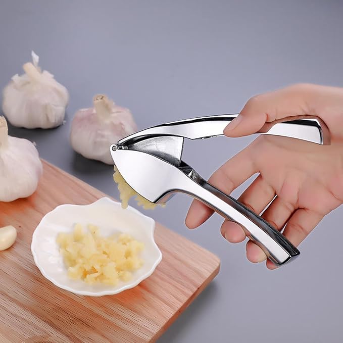 Garlic Crusher/Mincer/Grater/Chopper/Smasher with Silicone Peeler and Brush