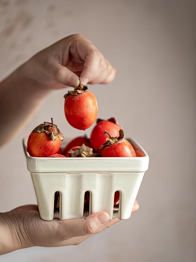 Gomakren Fruit Bowl with Holes, Ceramic Berry Basket Set of 2, 5.7 Inch Square Fruit Basket for Kitchen, Berry Containers Colander - Farmhouse Kitchen Decor, White