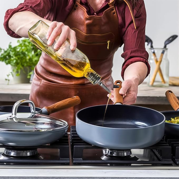 24 Pack Leak-Proof Dust Cap Wine Pourers,Stainless Steel Bottle Pourers for Alcohol, Olive Oil & Syrups- Fast, Controlled Pouring,Bar & Home Kitchen Accessories