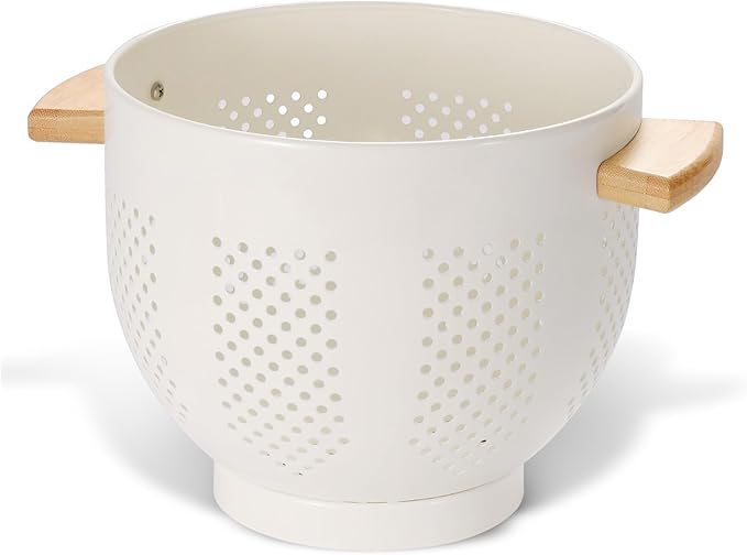 Metal Colander with Wood Handle and Stable Base, 5.5 Quart Powder Coated Steel Kitchen Strainer Basket for Draining Pasta, Vegetable and fruit,Cream