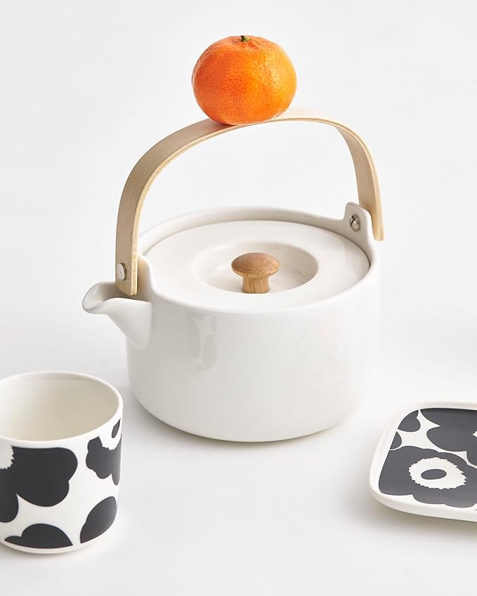 MARIMEKKO Oiva Stoneware Teapot — Refine Your Kitchen Décor with Our Iconic White Stoneware — Stylish & Classic Ceramic Teapot with Tea Infuser Lid (26.63 oz)