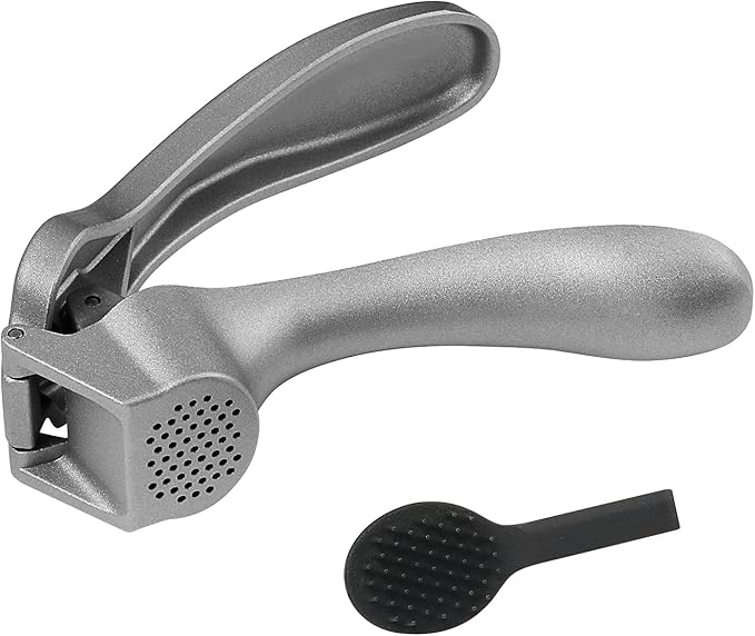 Garlic Press, Garlic Mincer Easy-squeeze Ergonomic Handle, Rust Proof, No Need To Peel, Professional Ginger Press & Garlic Crusher with Handy Cleaning Brush- Dishwasher Safe