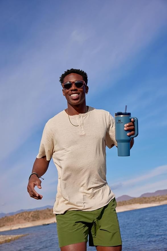 STANLEY Quencher H2.0 Tumbler with Handle and Straw 30 oz | Flowstate 3-Position Lid | Cup Holder Compatible for Travel | Insulated Stainless Steel Cup | BPA-Free | Blue Spruce