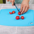 Thick Silicone Cutting Board 12.6'' x 9.1'' Foldable & Flexible Design Juice Grooves Easy Grip Handle Dishwasher Safe-Blue