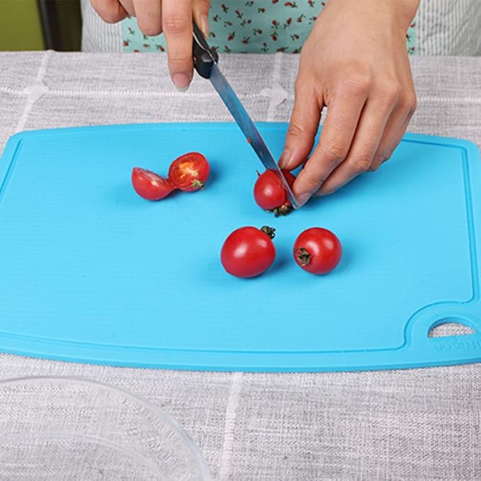 Thick Silicone Cutting Board 12.6'' x 9.1'' Foldable & Flexible Design Juice Grooves Easy Grip Handle Dishwasher Safe-Blue