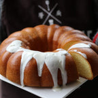 Fluted Tube Cake Pan Nonstick, 9-Inch Heavy Duty Carbon Steel Fluted Ring Mold Pond Cake Pans for Baking with Handles For Oven Bakeware Champagne Gold