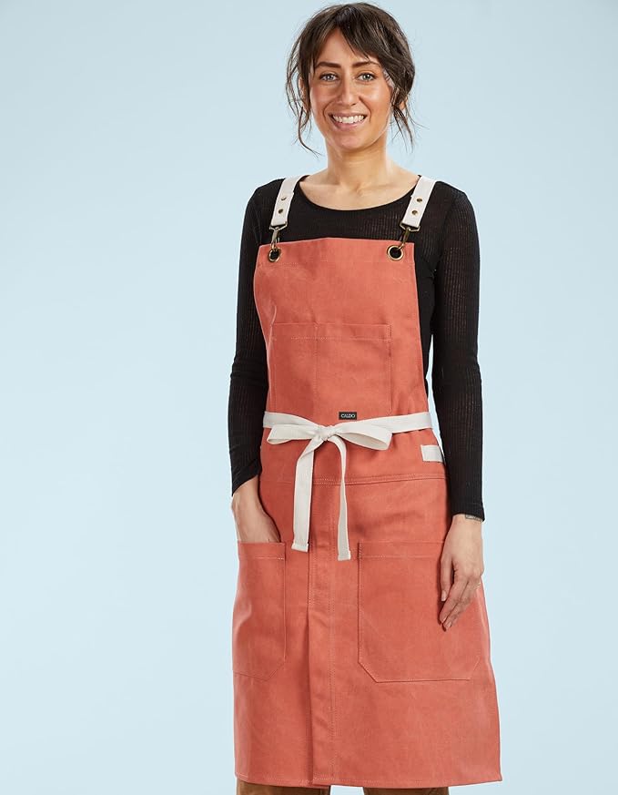 Caldo Split Leg Apron (Terracotta)