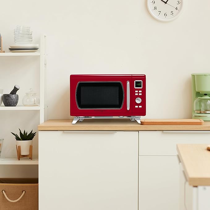 Nostalgia NMCMO9FTRD6A Microwave Oven, 0.9 Cu. Ft, Red