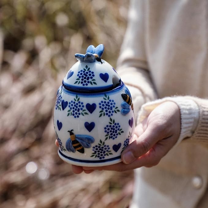 ZOOBEE Ceramic Honey Pots with Dipper and Lid Farmhouse Style,10oz Honey Jar with Dipper,Handpainted Honey Jars with Bees,Easily Wash-Deep Love