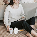 BESTonZON Ceramic Milk Warmer Pot 350ml Enamel Pan Non-stick Saucepan With Lid Porcelain Coffee Pot Food Bowl Butter Warmer With Wooden Handle for Heating Liquid Appetizer