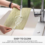 LEXMORE PVC Woven Placemats 4 PCS Wipeable Indoor/Outdoor Table Mats Washable Vinyl Place Mats for Dining Table, Set of 4-Pea Green