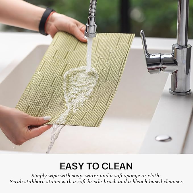 LEXMORE PVC Woven Placemats 12 PCS Wipeable Indoor/Outdoor Table Mats Washable Vinyl Place Mats for Dining Table, Set of 12-Pea Green