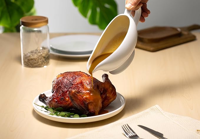 Kook Ceramic Gravy Boat, Serving Dispenser, Porcelain Pitcher for Sauces, Dressings and Creamer, Large Handle, Microwave and Dishwasher Safe, 21 oz, White