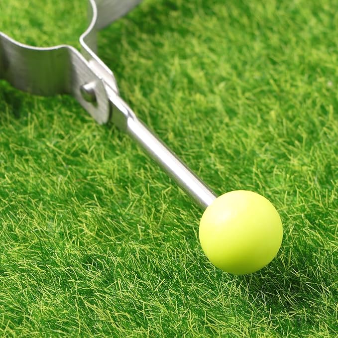 Upkoch 5 Pcs Egg Ring Set Stainless Steel Pancake Mold Egg Frying Molds Christmas Tree Shapestick Rings for Breakfast Sandwich Pancake Griddle with Anti-Scald Handle (11.7 X 8.8 Cm / 4.6 X 3.5 in）