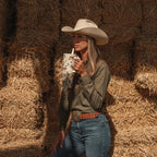 HydroJug Traveler - 32 oz Water Bottle with Handle & Flip Straw - Fits in Cup Holder, Leak Resistant Tumbler-Reusable Insulated Stainless Steel & Rubber Base - Gifts for Women & Men, Rodeo