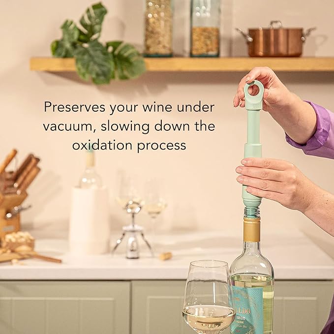 Vacu Vin Wine Saver Loop – Made in the Netherlands – Premium Vacuum Pump with Stopper – Airtight Seal Keeps Wine Fresh up to 10 Days – Stylish & Long-Lasting – Jade