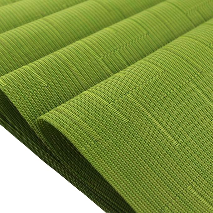 PIGCHCY Plastic Placemats,Durable Heat Resistant Placemats for Dining Table,Washable Woven Vinyl Kitchen Placemats Set of 4 (18 x 12 inches,Sage Green)
