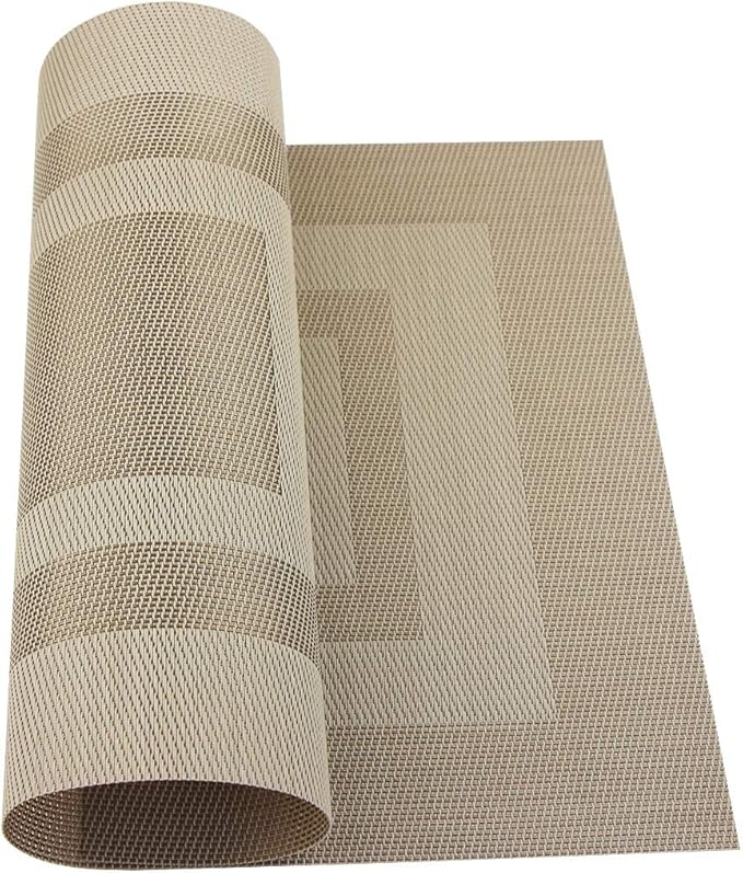 PIGCHCY Placemats Heat Resistant Non Slip Plastic Table Mats Washable Easy to Clean Woven Vinyl Kitchen Durable Placemats for Dining Table Set of 4 (Beige)