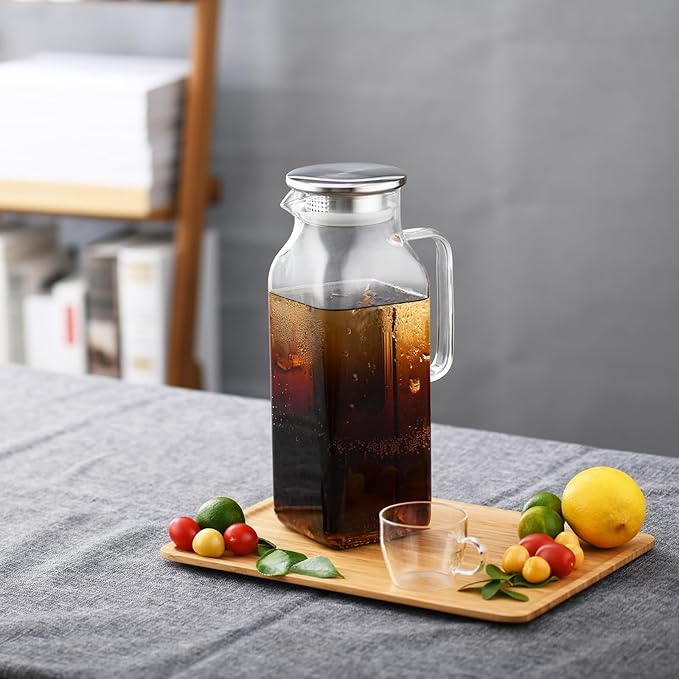 1.8 Liter Glass Pitcher with lid 60oz Glass Water Pitchers for Fridge Heat Resistant Glass Water Carafe with Handle for Party Water Jugs Tea pitcher Lemonade Iced Tea Jug Juice or Drinks