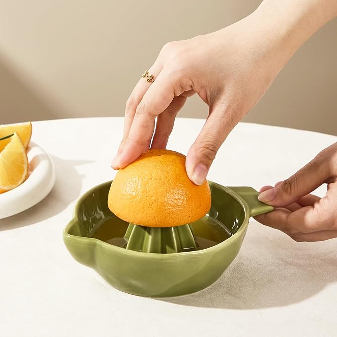 Ceramic Lemon Juicer Reamer Manual Citrus Lime Hand Squeezer Bowl with Handle and Pour Spout, Handheld, Easy to Use and Clean