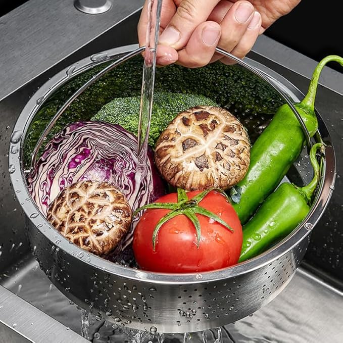 UPKOCH Pasta Strainer Steamer Basket Stainless Steel Vegetable Steamer Basket Insert Chinese Dumpling Rice Cooker Steaming Basket with Handle for Veggie Fish Seafood Cooking 22cm