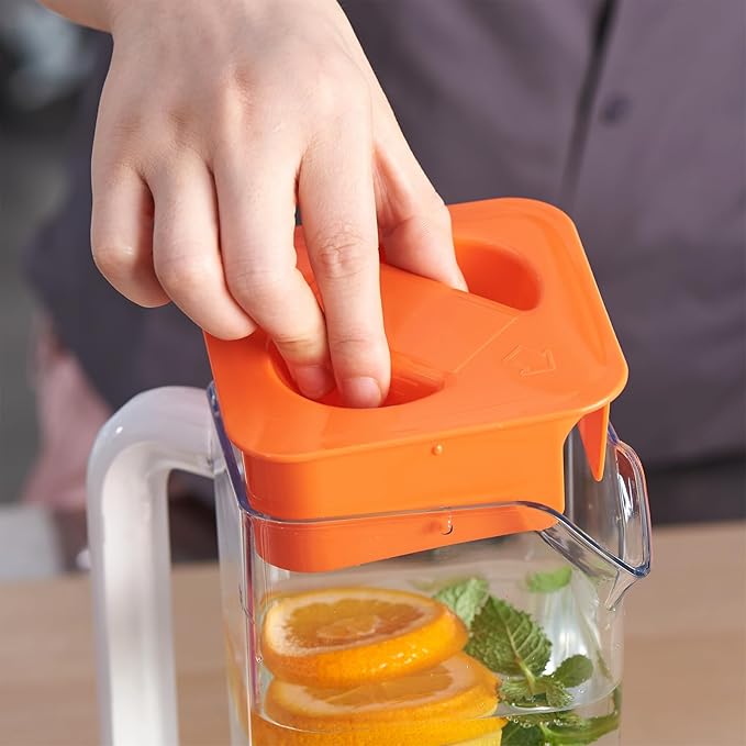CURTA 2 Pack 2 Liters/68 oz Plastic Square Pitcher with Lid & Handle for Kitchen,ICED JUICE and Coffee Carafe Beverage Serveware, Acrylic Water Jug for Hot/Cold Drinks&lemonade