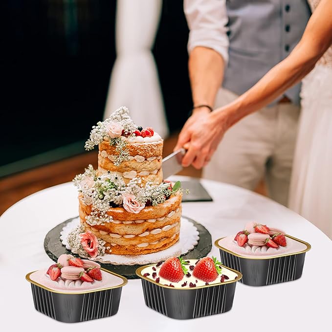 LNYZQUS 120pack/10oz Mini Cake Pans with Lids, Small Foil Baking Tins Brownie Baking Cups,4”x4” Disposable Ramekins Jumbo Cupcake Muffin Pan Mini Aluminum Containers Holders-Black