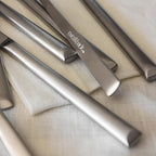 over&back 20pc Modern Flatware Cutlery Set - Comes with 4 Dinner Forks, 4 Salad Forks, 4 Dinner Knives, 4 Dinner Spoons, and 4 Teaspoons - 18/8 Stainless Steel - Dishwasher-Safe - Brushed Stainless