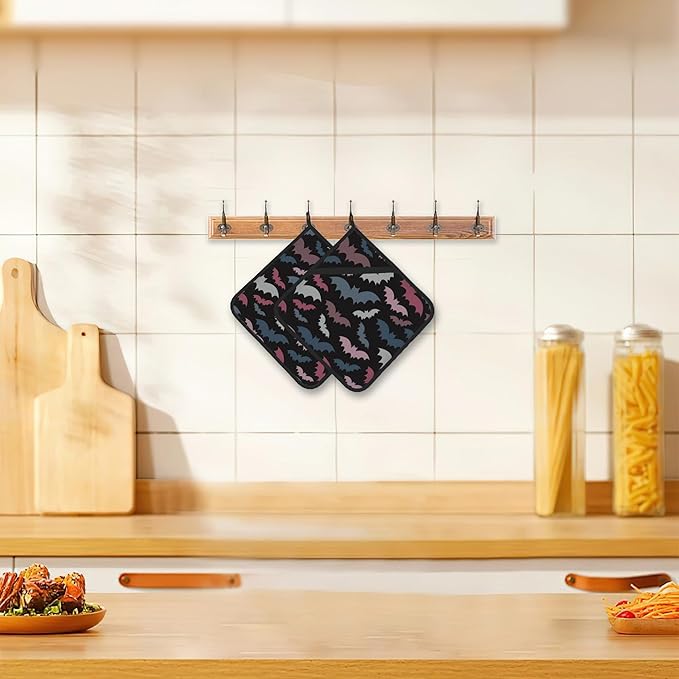 Colorful Bats Pot Holders Set of 2 Heat Resistant Potholders,Fire Oven Hot Pads for Kitchen Cooking Baking Barbecue