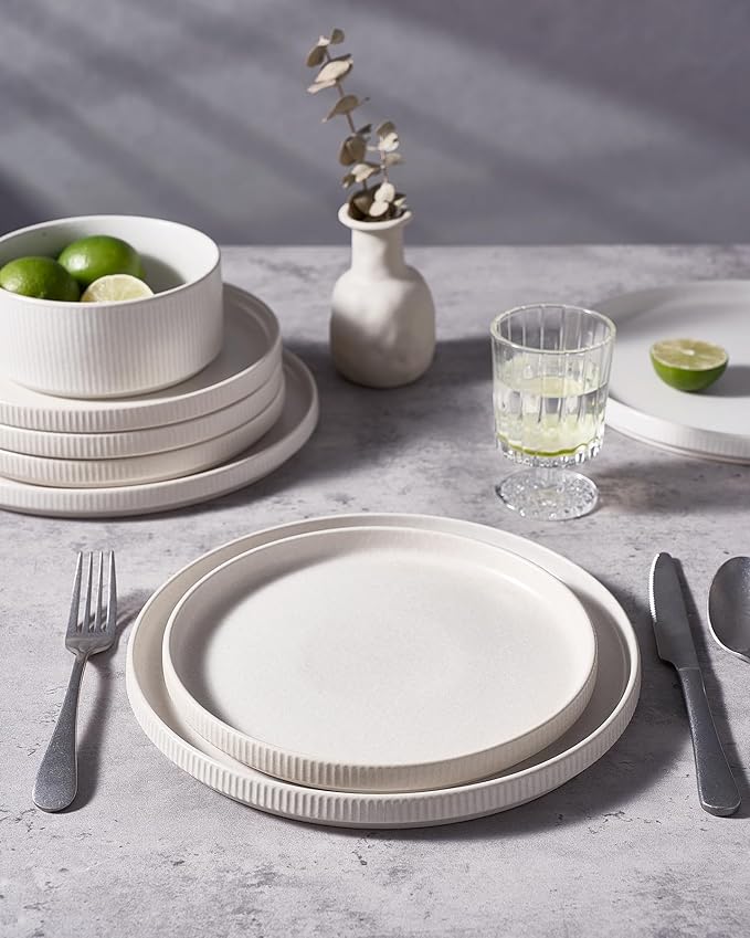 famiware Star Dinner Plates for 6, 10 inches Plate Set, Scratch Resistant, Stoneware Dinnerware, Kitchen Modern Rustic Serving Dishes, Matte White